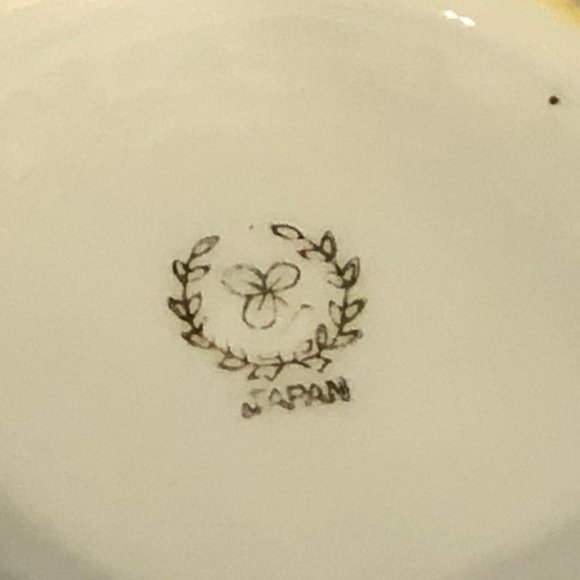 Vintage Japan Sugar and Creamer Set - Picture 10 of 10